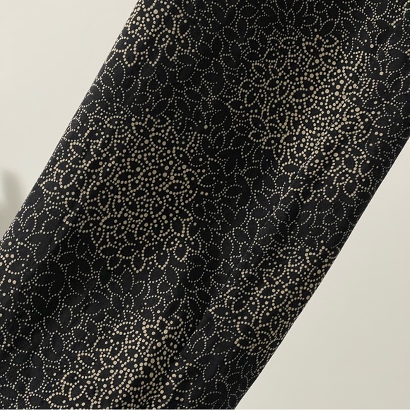 Club Monaco 100% Silk Long-sleeve Black Patterned Pleated Midi Dress Size 0 - Picture 6 of 8